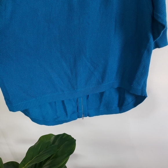 Express brand high low hem sweater, zipper back. Sz S - Picture 7 of 8